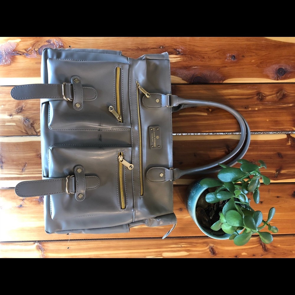 Six Pack Fitness Travel Fit Gray Bag